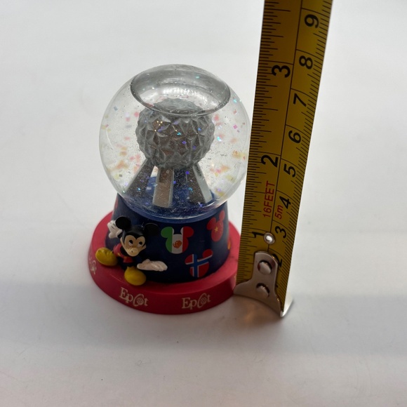 Disney WDW Parks Epcot Mickey Mouse Countries Mini Collectible Water Snow Globe - Picture 10 of 11
